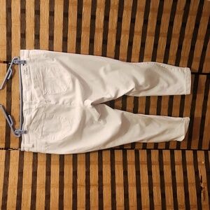 YMI stretch capri destroyed jeans